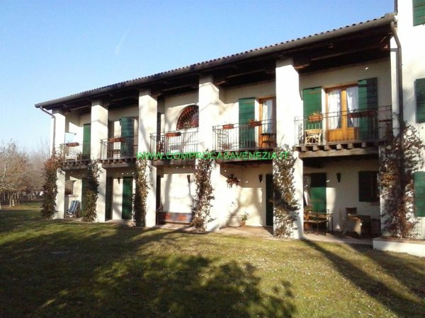 casa indipendente in vendita a Spresiano in zona Visnadello