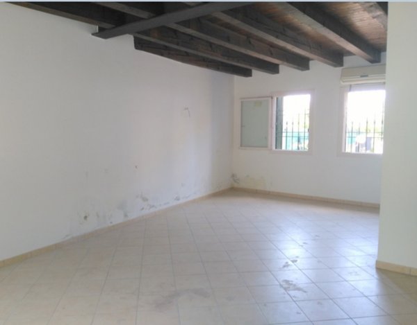 locale di sgombero in vendita a Spresiano