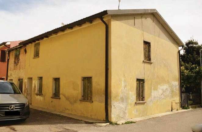 casa indipendente in vendita a Spresiano in zona Lovadina