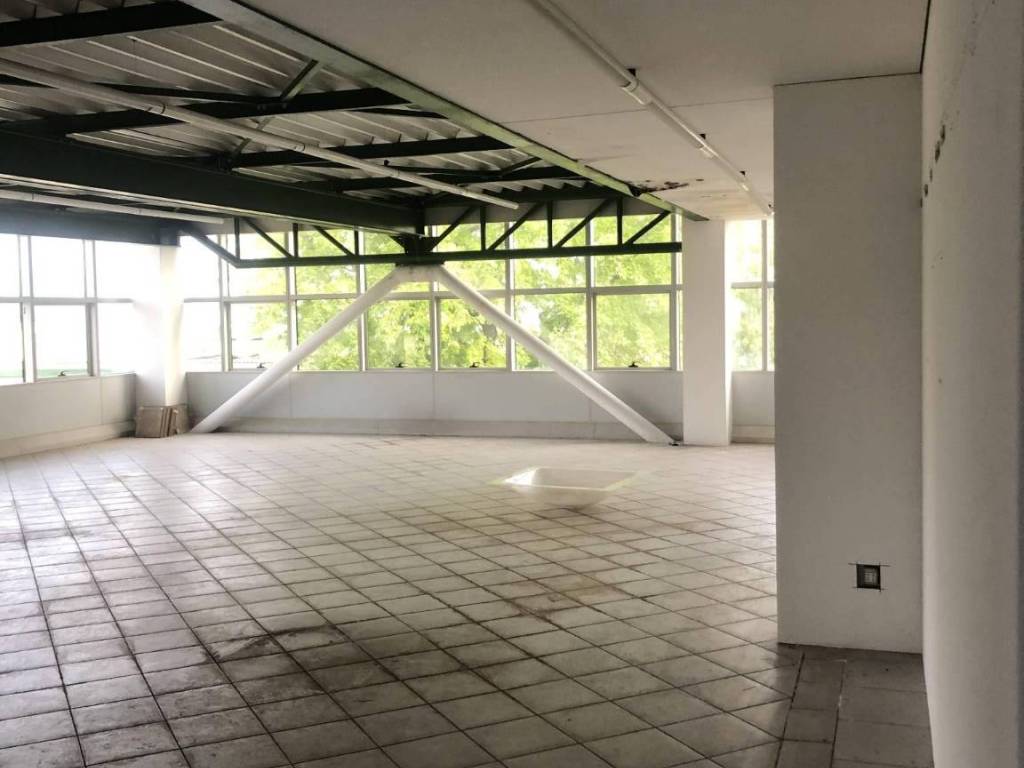 negozio in vendita a Susegana