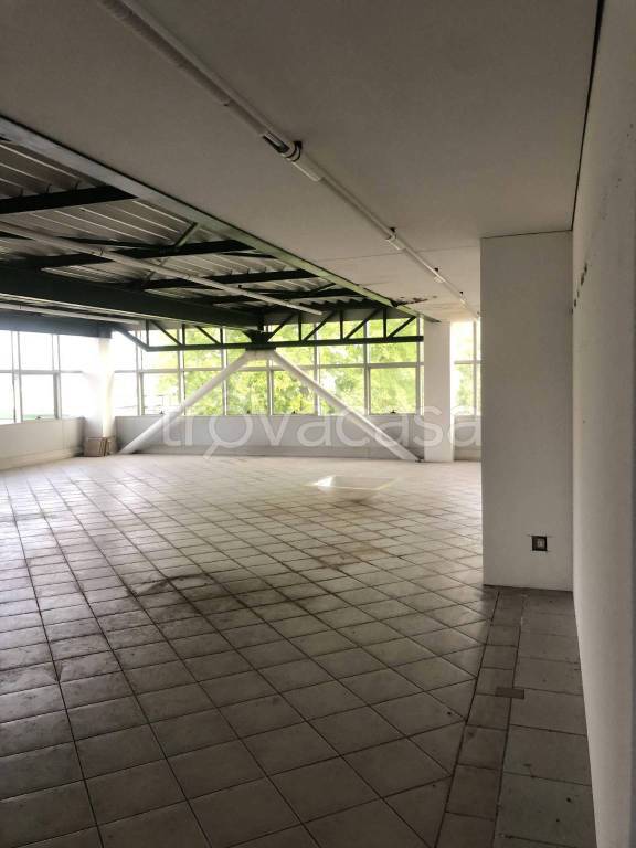 negozio in vendita a Susegana