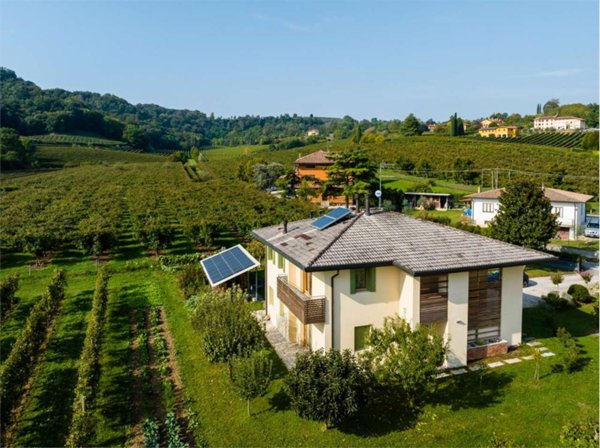 casa indipendente in vendita a Susegana