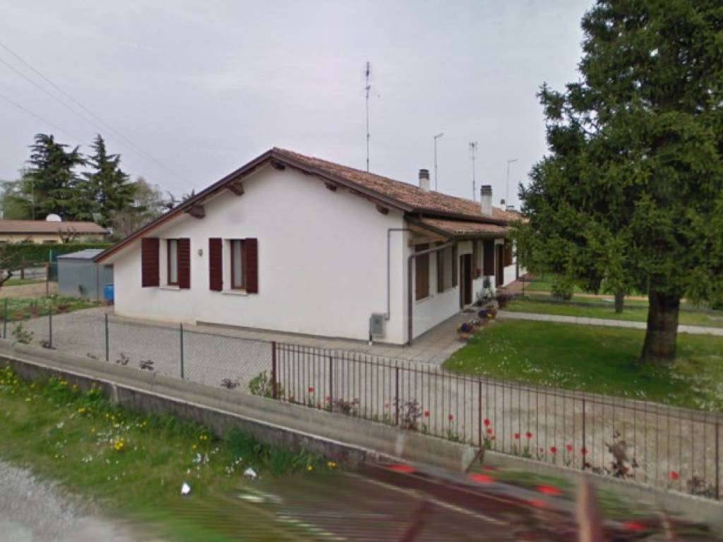 casa indipendente in vendita a Susegana in zona Ponte della Priula