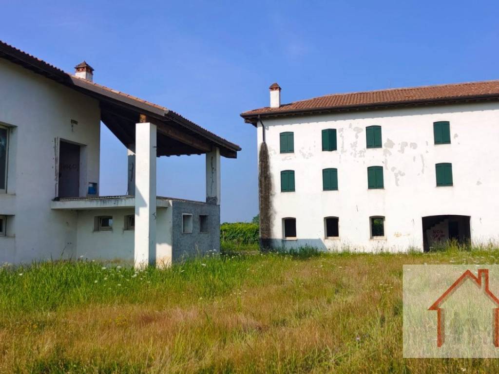 casa indipendente in vendita a Susegana in zona Ponte della Priula