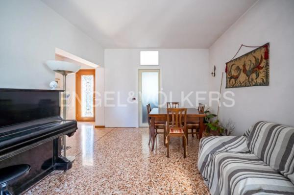 casa indipendente in vendita a Susegana in zona Ponte della Priula