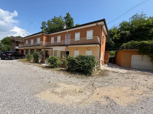 casa indipendente in vendita a Susegana in zona Colfosco