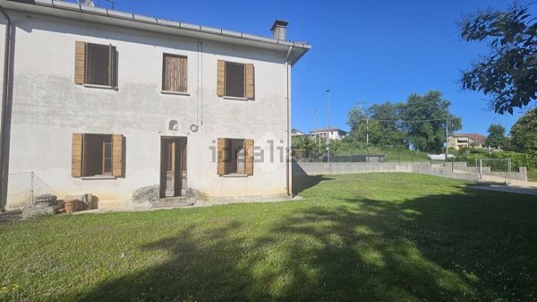 appartamento in vendita a Susegana in zona Colfosco