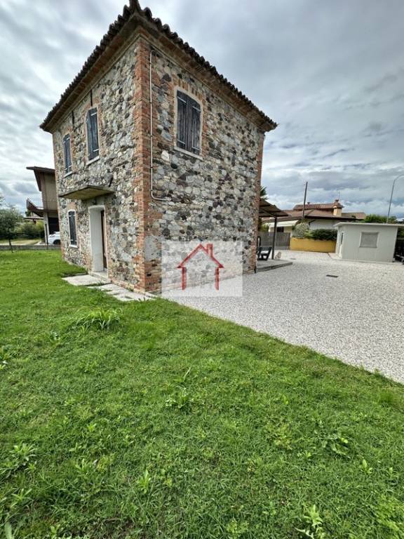 casa indipendente in vendita a Susegana in zona Colfosco