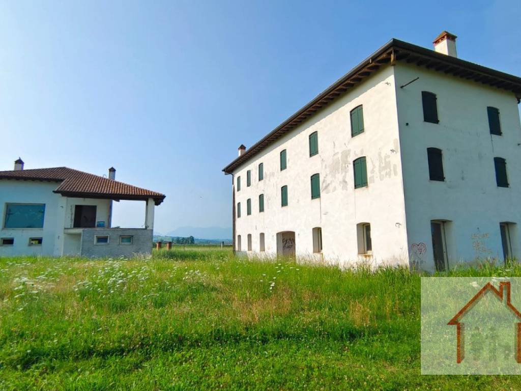 casa indipendente in vendita a Susegana in zona Ponte della Priula