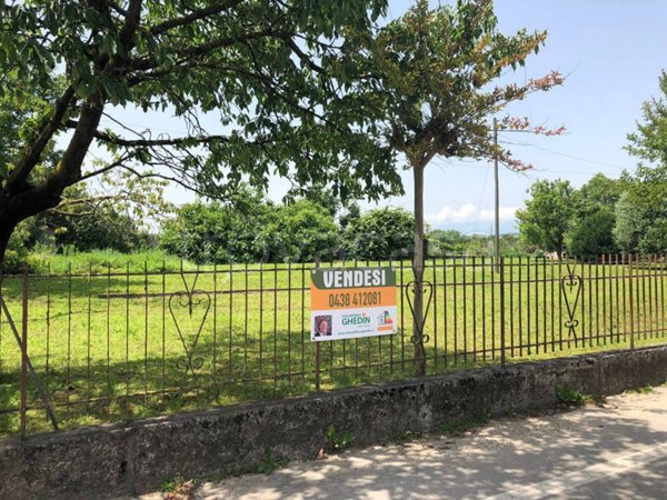 terreno edificabile in vendita a Susegana