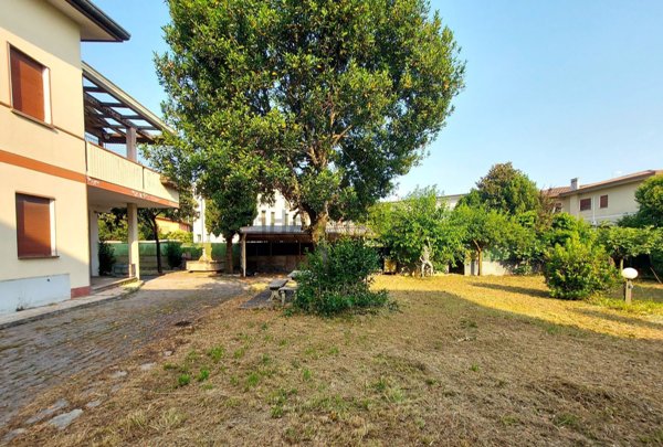casa indipendente in vendita a Susegana in zona Ponte della Priula