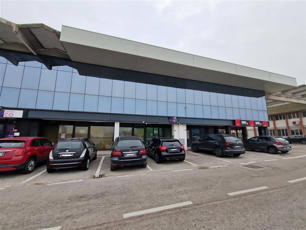 negozio in vendita a Susegana