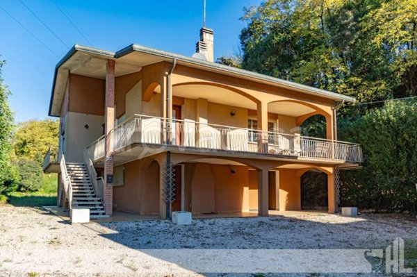 casa indipendente in vendita a Susegana in zona Colfosco