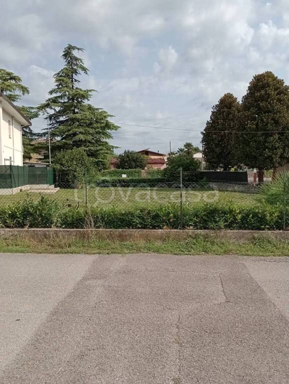 terreno edificabile in vendita a Susegana