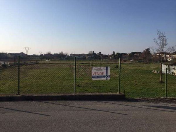 terreno in vendita a Susegana in zona Colfosco