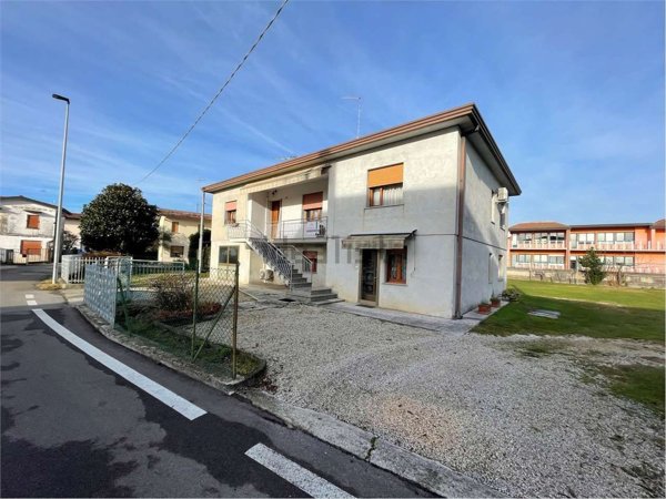 casa indipendente in vendita a Susegana