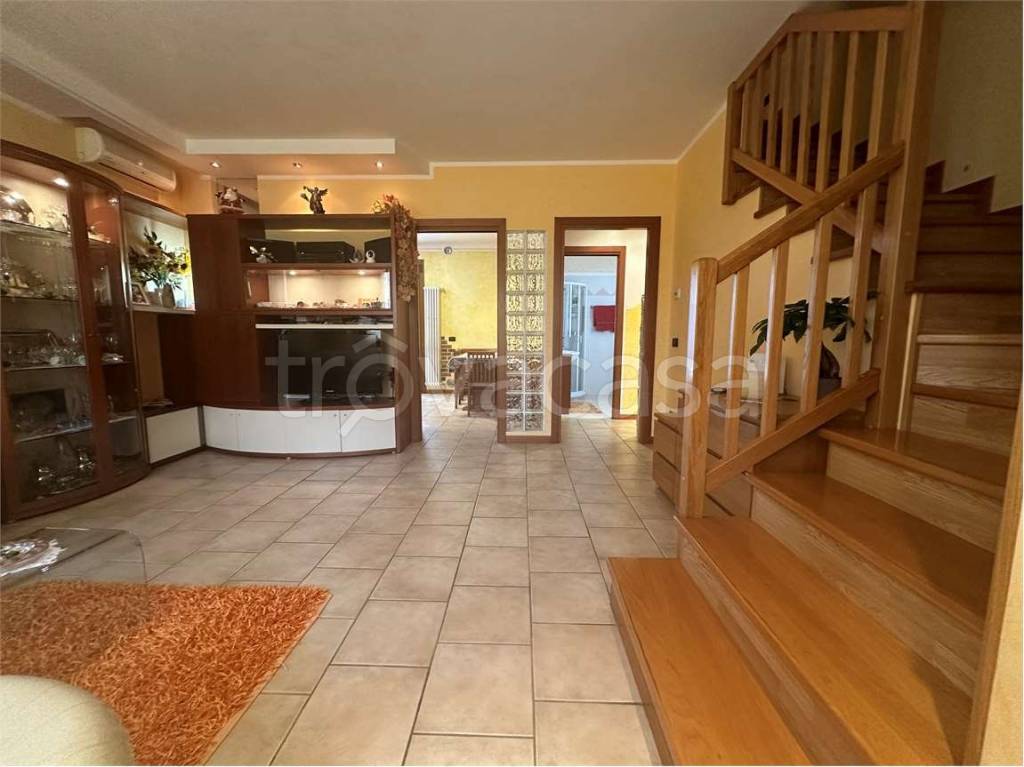 casa indipendente in vendita a Susegana in zona Ponte della Priula