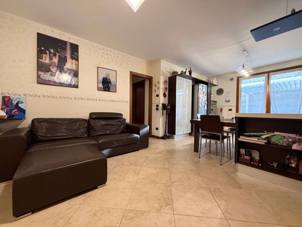 appartamento in vendita a Susegana in zona Ponte della Priula