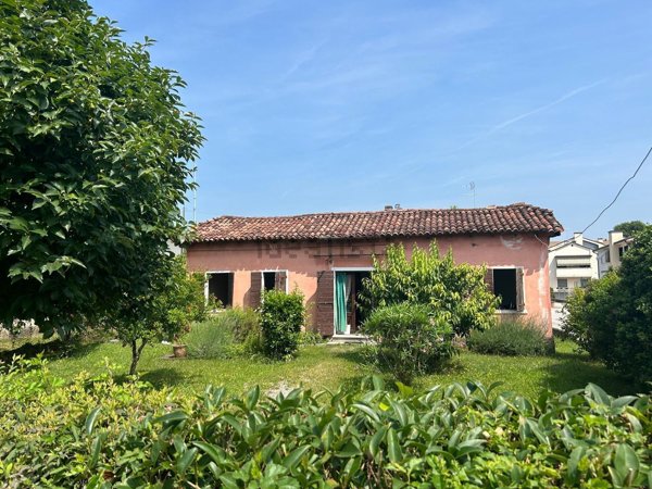 casa indipendente in vendita a Susegana