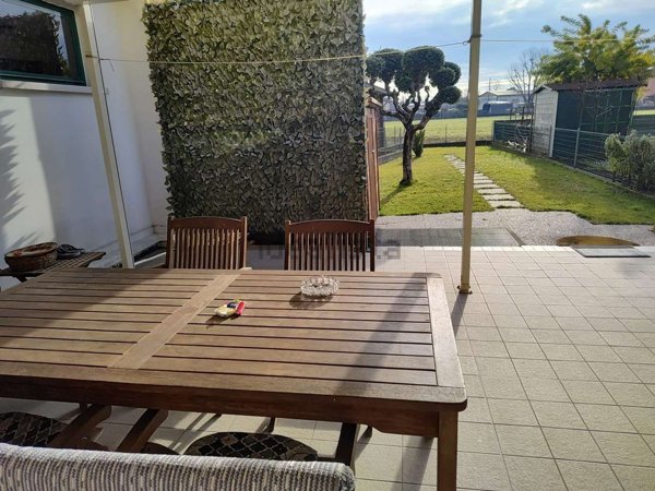 casa semindipendente in vendita a Susegana in zona Ponte della Priula