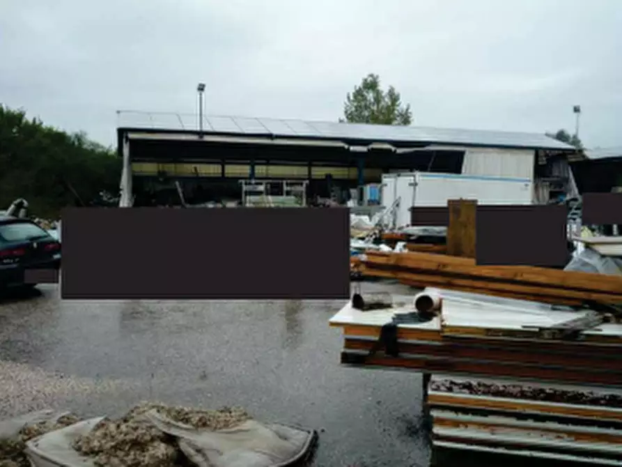 capannone in vendita a Susegana in zona Colfosco