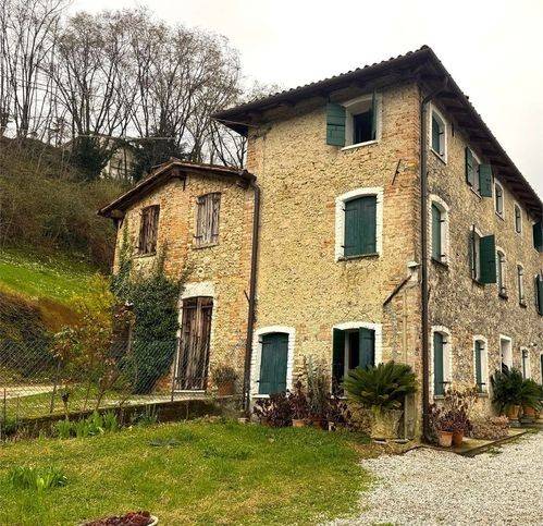 casa indipendente in vendita a Susegana in zona Collalto