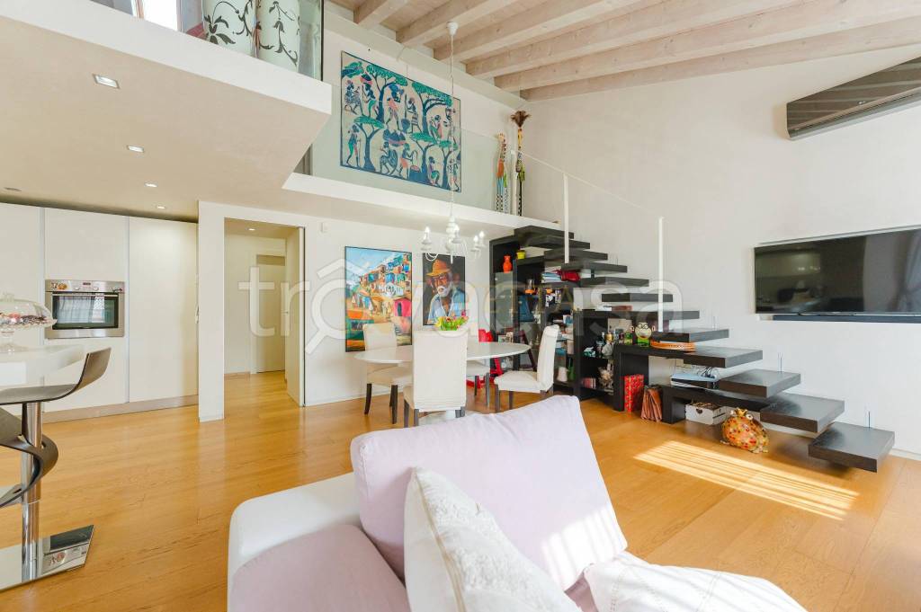 appartamento in vendita a Susegana in zona Collalto