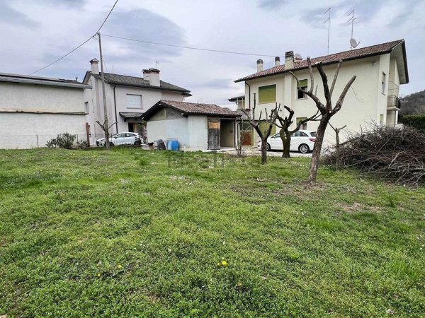 casa indipendente in vendita a Susegana in zona Crevada
