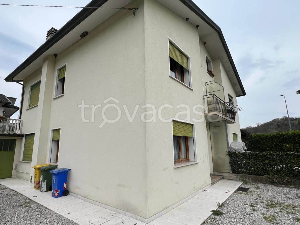 casa indipendente in vendita a Susegana in zona Crevada