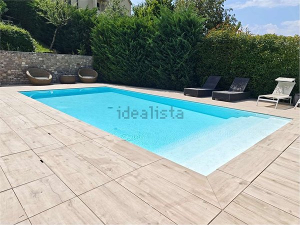 casa indipendente in vendita a Susegana in zona Crevada