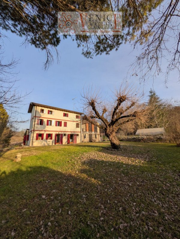 casa indipendente in vendita a Susegana in zona Collalto