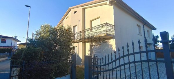 casa indipendente in vendita a Susegana in zona Ponte della Priula