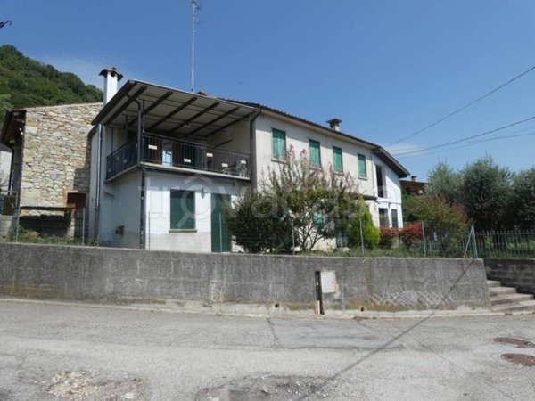 casa indipendente in vendita a Tarzo