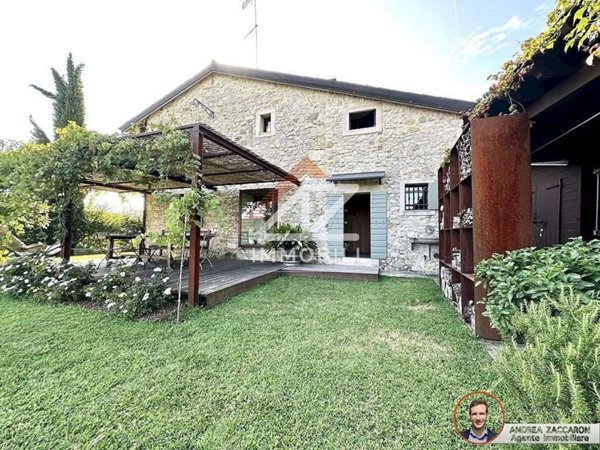 casa indipendente in vendita a Tarzo