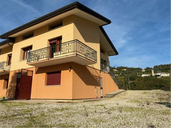 casa indipendente in vendita a Tarzo in zona Arfanta