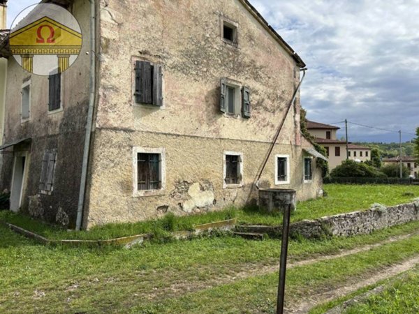 casa indipendente in vendita a Tarzo