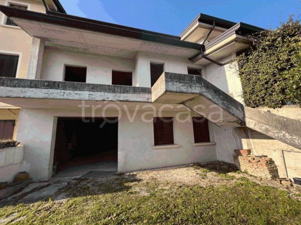 casa indipendente in vendita a Tarzo
