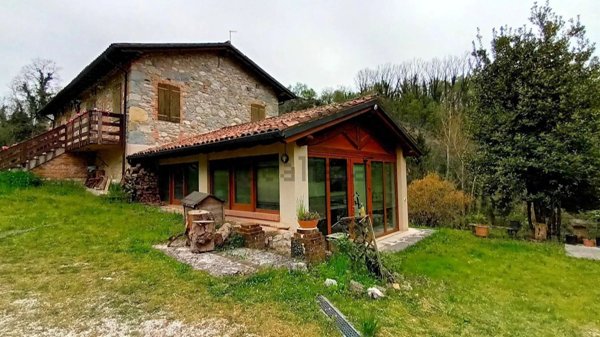 casa indipendente in vendita a Tarzo