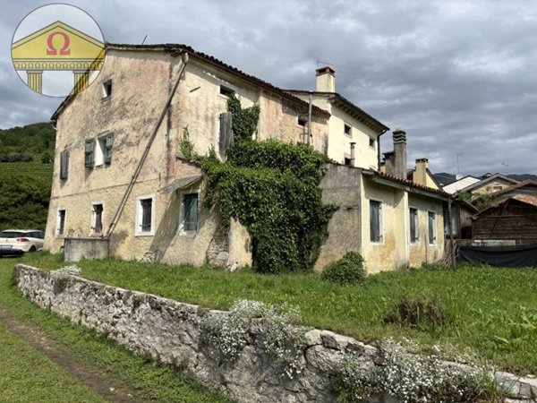 casa indipendente in vendita a Tarzo