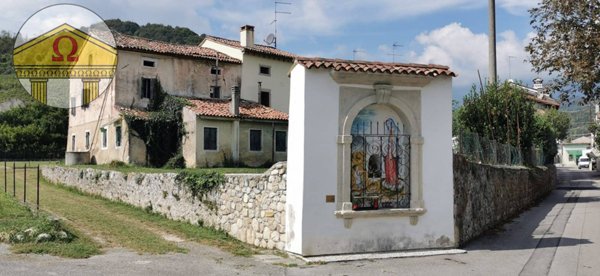casa indipendente in vendita a Tarzo
