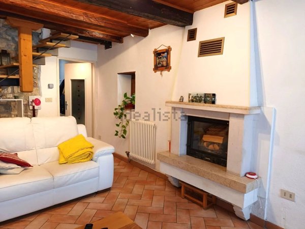 casa indipendente in vendita a Tarzo in zona Corbanese