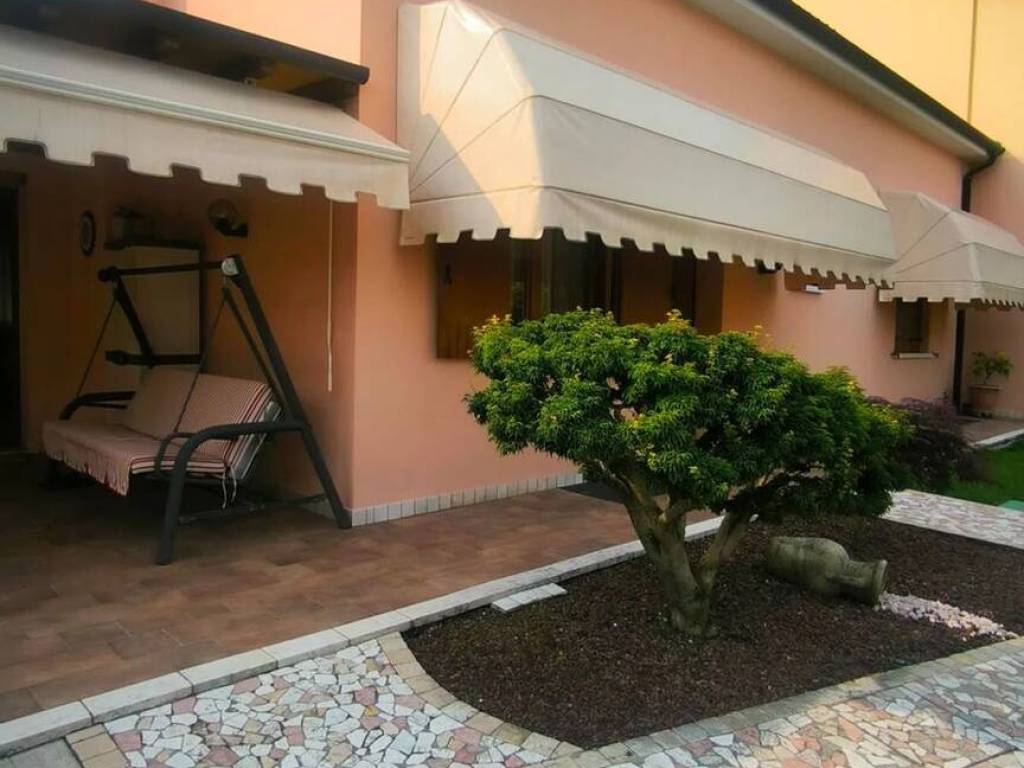 casa indipendente in vendita a Tarzo in zona Corbanese