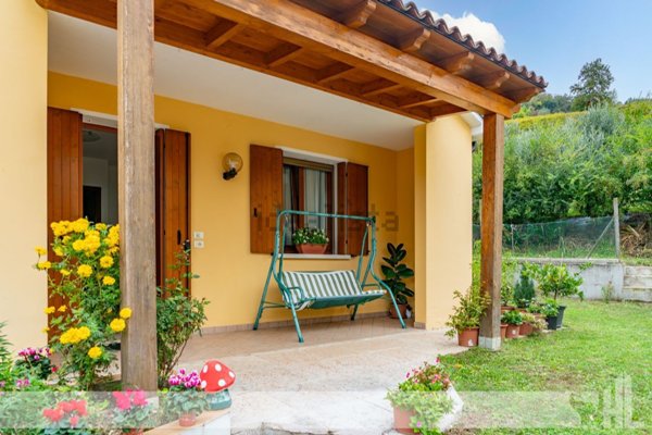 casa indipendente in vendita a Tarzo