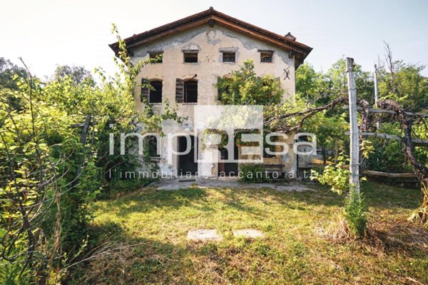 casa indipendente in vendita a Tarzo