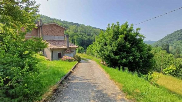 casa indipendente in vendita a Tarzo