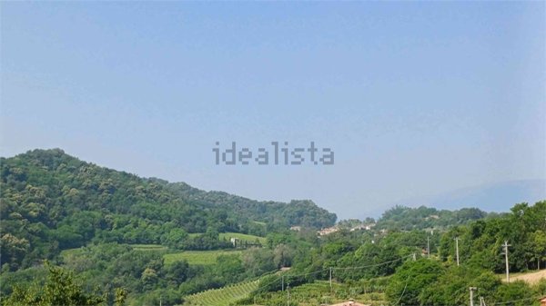 casa indipendente in vendita a Tarzo in zona Resera