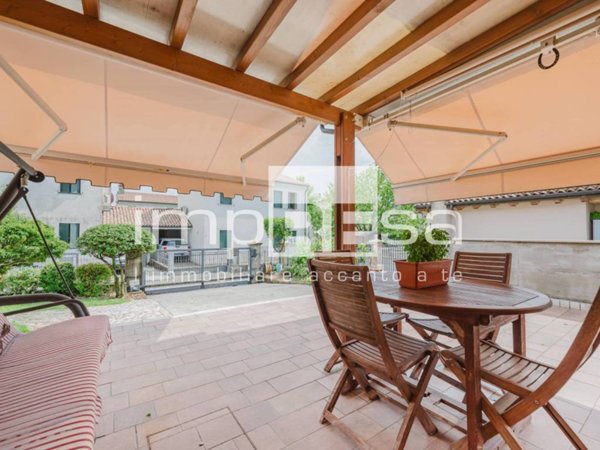 casa indipendente in vendita a Tarzo in zona Corbanese