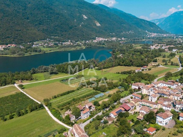 casa indipendente in vendita a Tarzo in zona Fratta