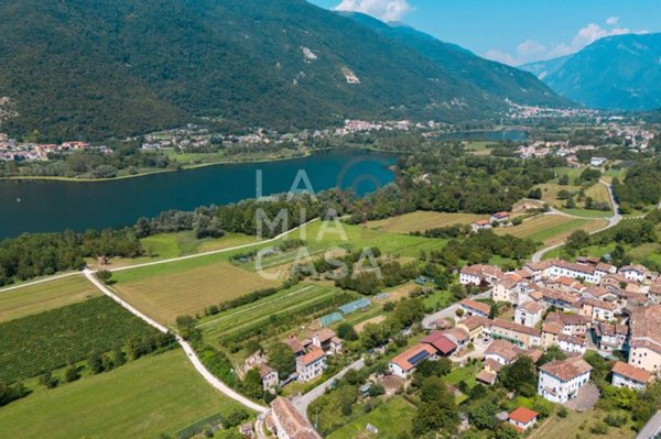 casa indipendente in vendita a Tarzo