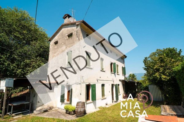 casa indipendente in vendita a Tarzo